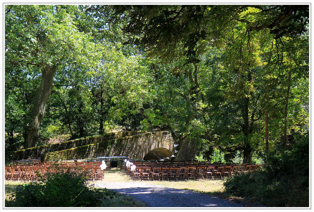 فندق Les Plansفي  Domaine De Saint Charles المظهر الخارجي الصورة